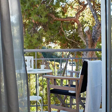 Hotel The Gardens Gallery