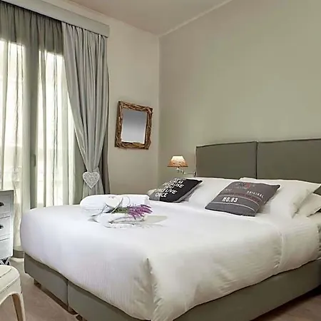The Gardens Gallery Hotel 3*