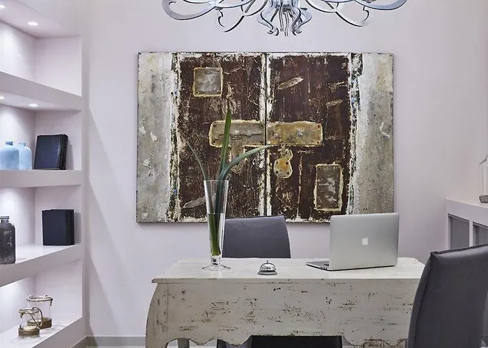 The Gardens Gallery 3* Xilókasztro