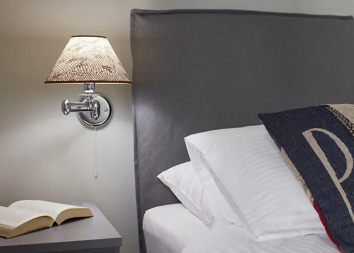 The Gardens Gallery Hotel 3*