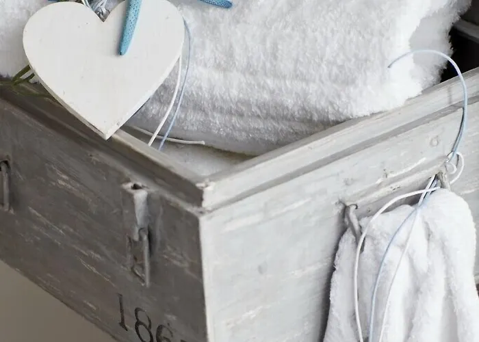 The Gardens Gallery Xilókasztro