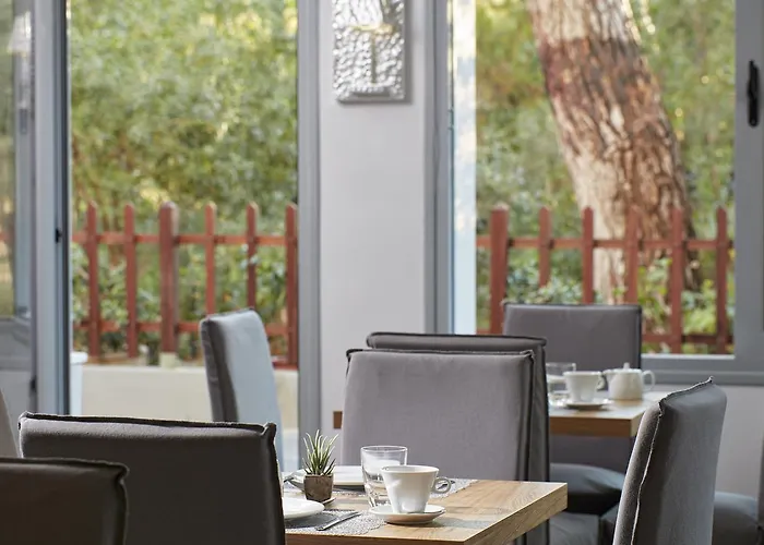 Hotel The Gardens Gallery